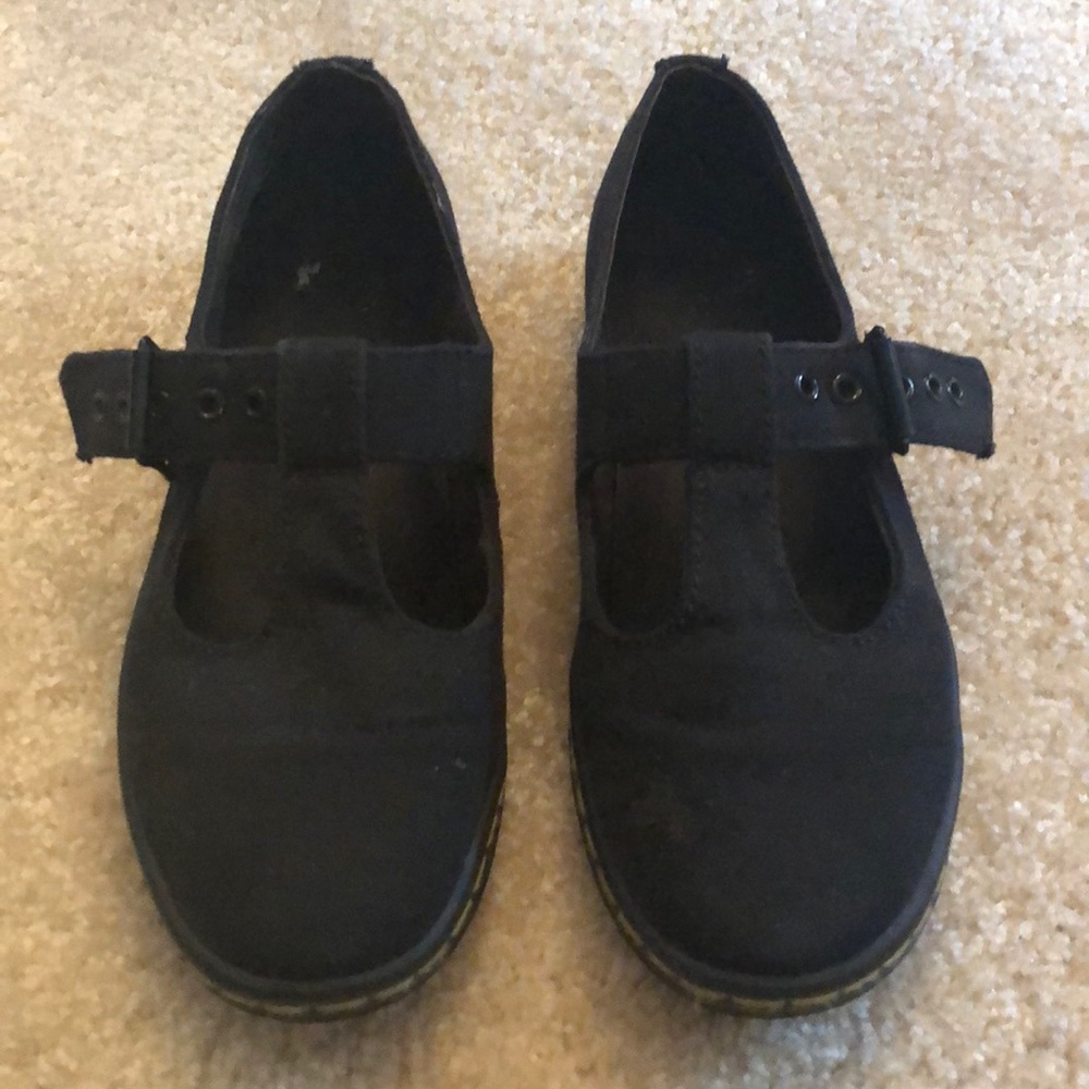 Dr. Martens Maryjanes